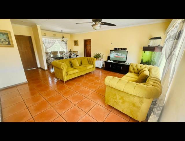 4 BEDROOM HOUSE FOR SALE IN BRACKENDOWNS